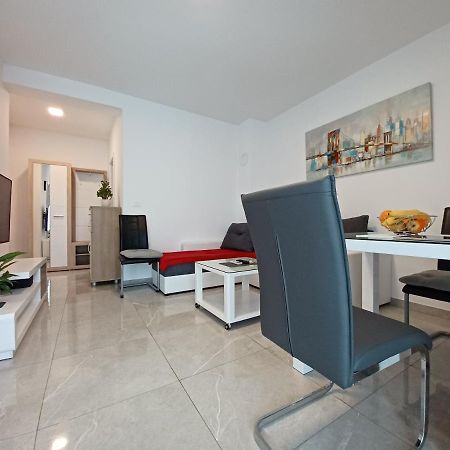 Apartments Leon 2 Novigrad Istria Esterno foto