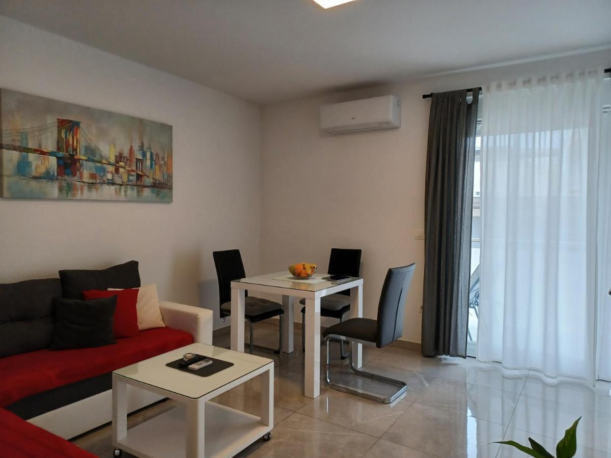 Apartments Leon 2 Novigrad Istria Esterno foto
