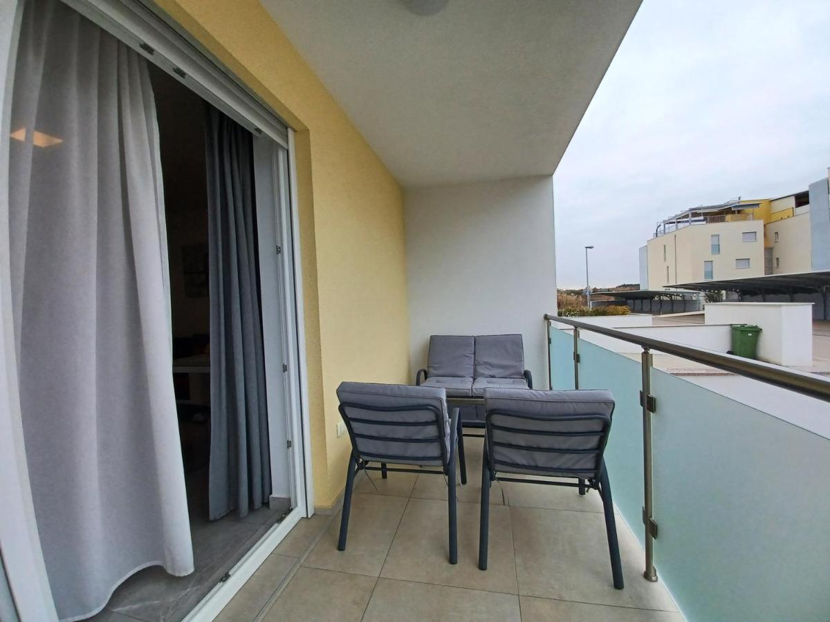 Apartments Leon 2 Novigrad Istria Esterno foto